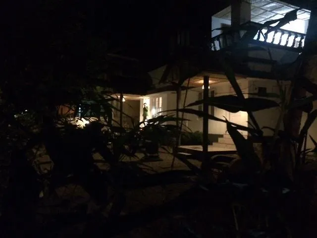 Organic Villa 0*, 瓦尔卡拉